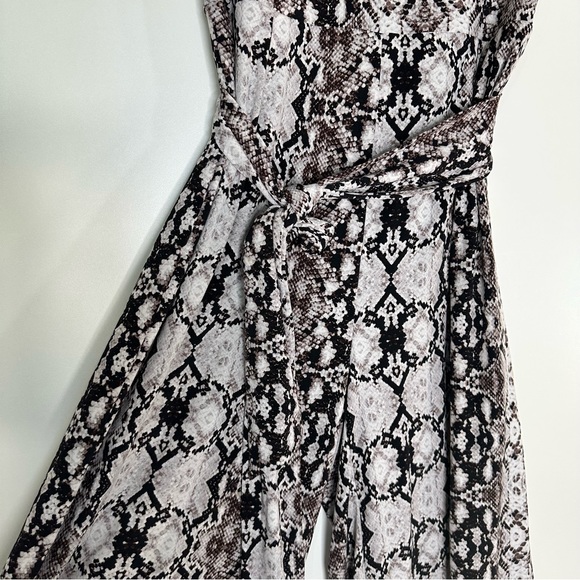 Nicole miller snakeskin print wide leg cropped jumpsuit size 6 - Picture 9 of 16